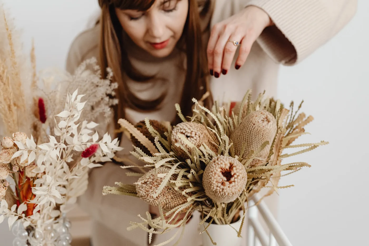 Selecting the Best Botanicals for Autumn Tables